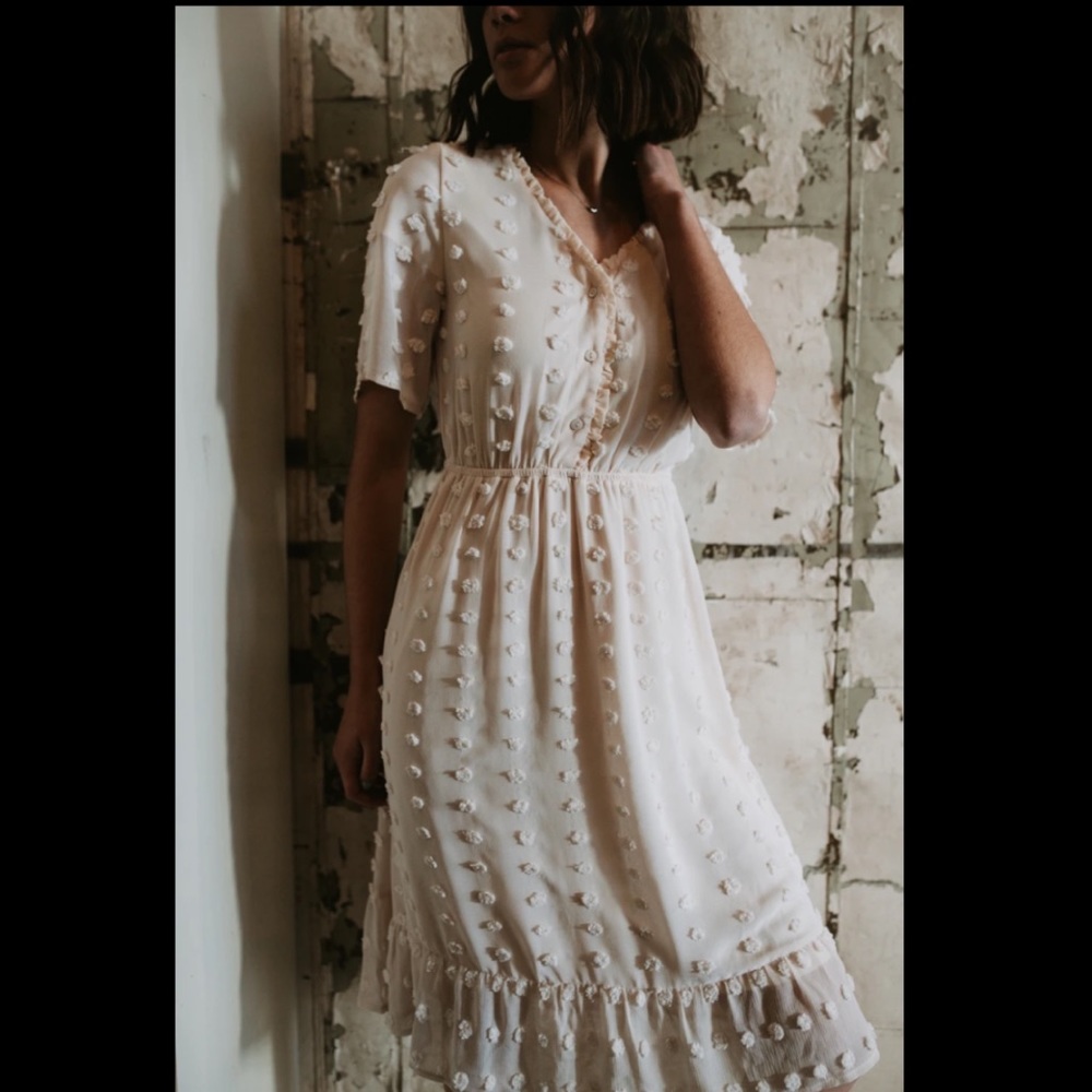 Elegant White Textured Dress
